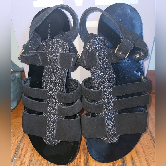 Balenciaga Suede Stingray Sandals Women's 38.5 7.5 Black Grey Great Used - Picture 1 of 6
